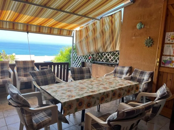 2 Bedrooms Apartment with garden view