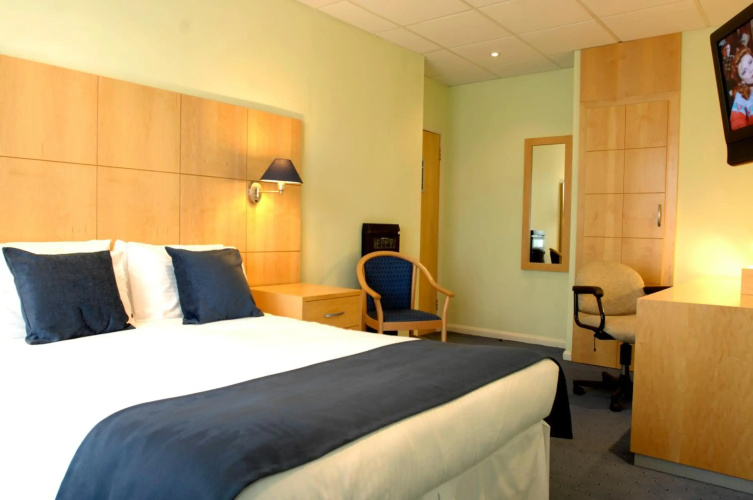 Lysses House Hotel