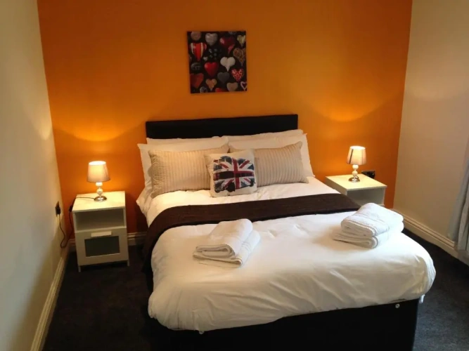 1 Bedroom Apartment