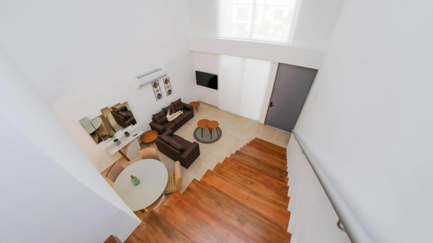 Beautiful LOFT in front of Wyndham Hotel