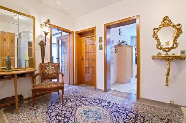 3 Private Rooms, 5 Persons (4520)