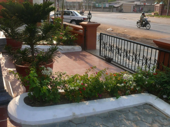 Vanne Hotel