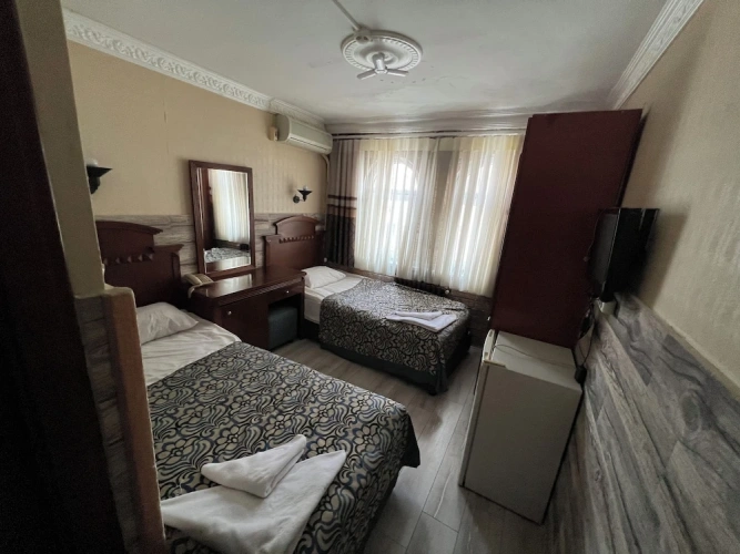 Standard Twin room with city view