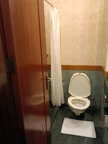 Deluxe room with partial ocean view
