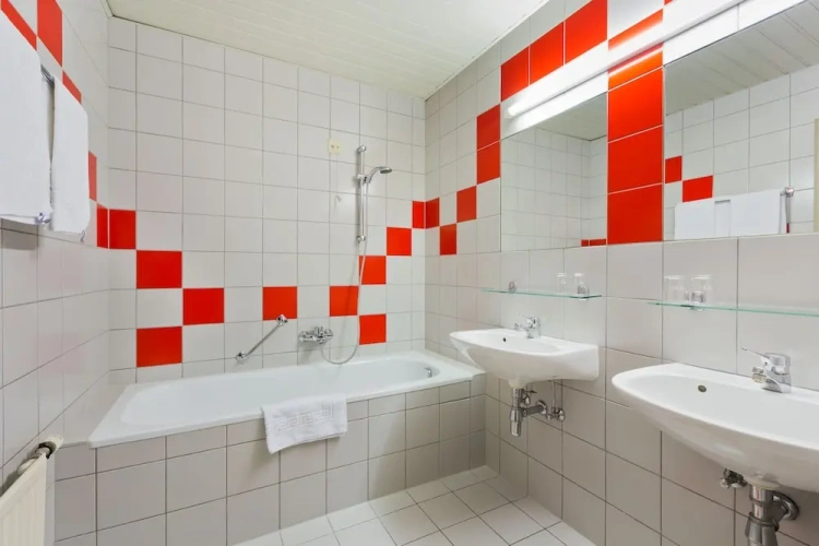 Quadruple Suite