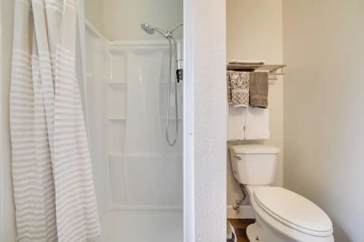 3 Bedrooms Cottage