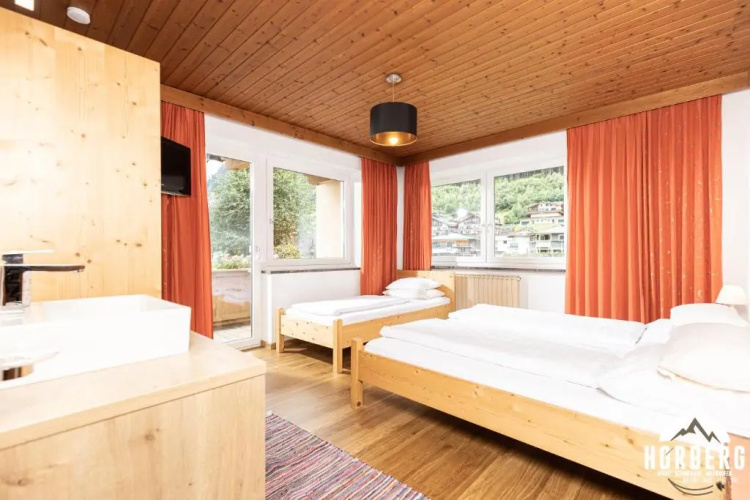 Horberg Apart