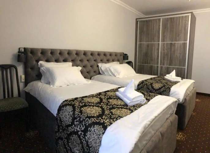 Standard Twin room with balcony