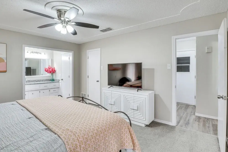 4 Mi to Texas Tech University: Home w/ Patio!