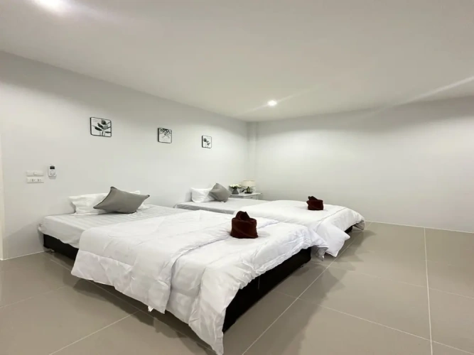 Standard Twin room