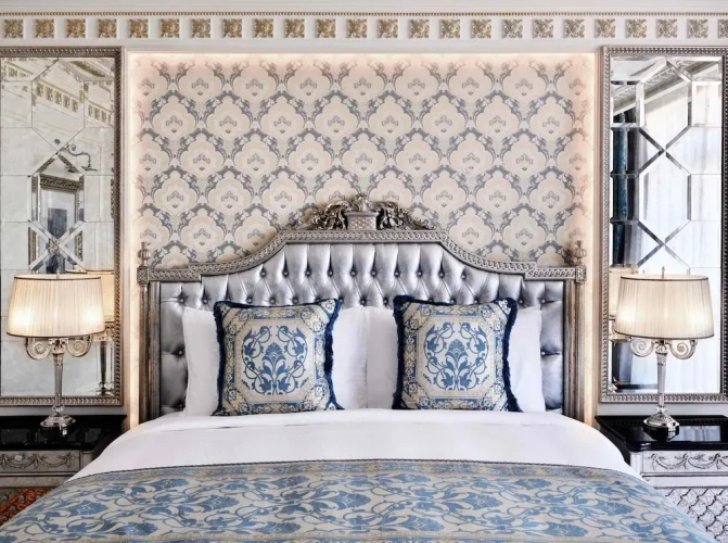 Premier Garden Walk room