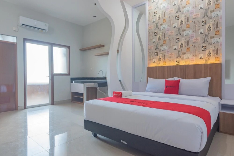 Harry House Guest House by RedDoorz