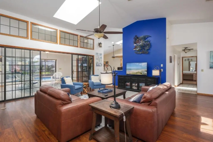 3 Bedrooms Cottage