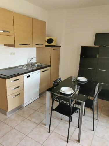 1 Bedroom Quadruple Apartment with balcony