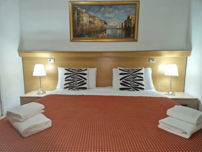 Deluxe Single room