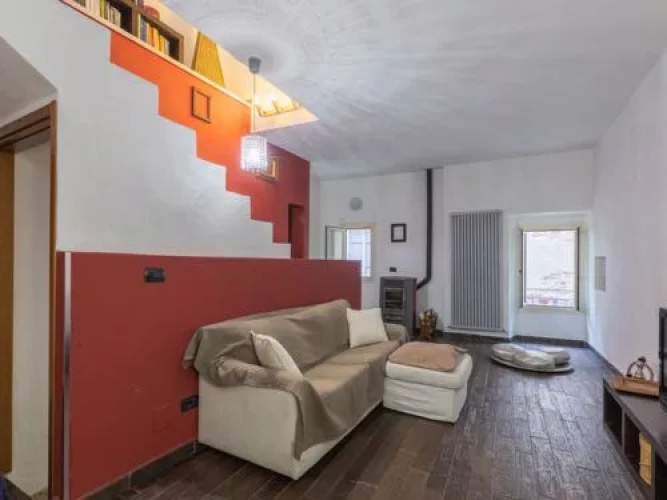 House Peter Albenga
