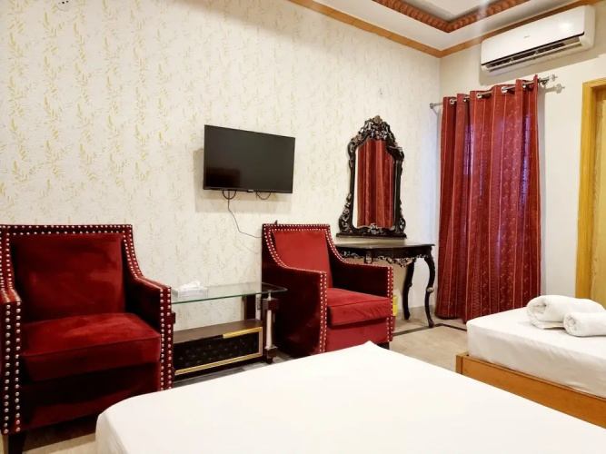 Royal Continental Hotel