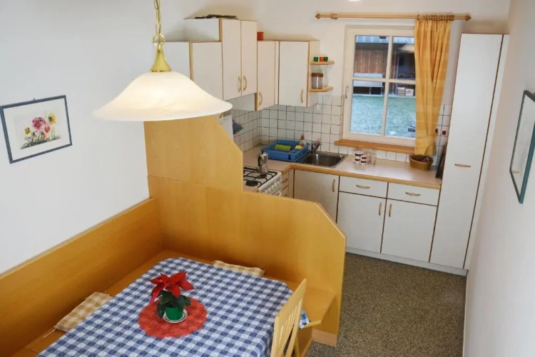 3 Bedrooms Apartment