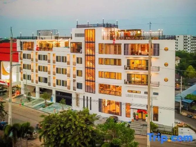 Louis Residence Hotel