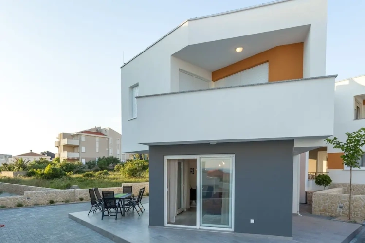 2 Bedrooms Deluxe Apartment with sea view