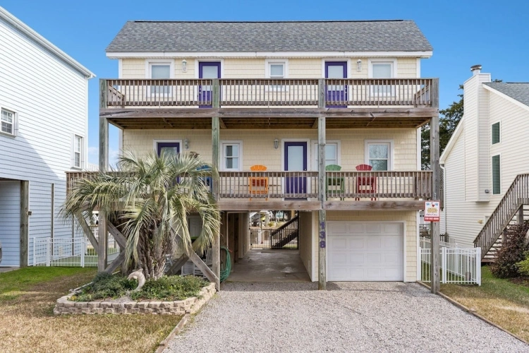 4 Bedrooms Cottage