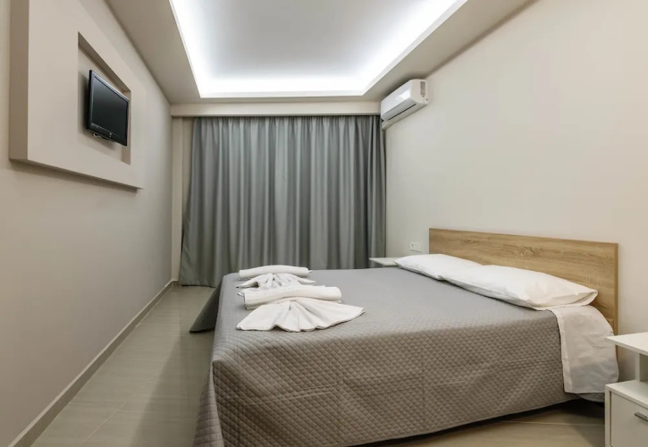 Irene Studios & Apartments