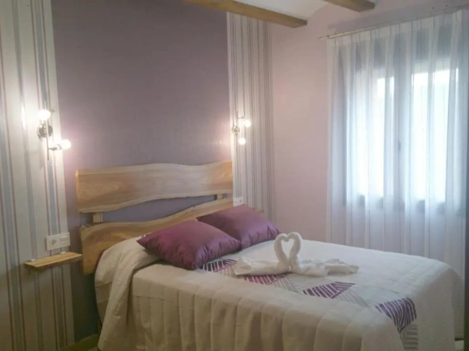 3 Bedrooms Cottage