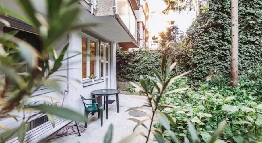 Toldy Apartment