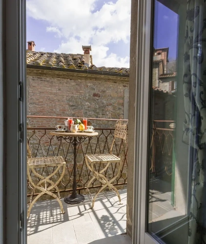 2 Bedrooms Apartment with balcony