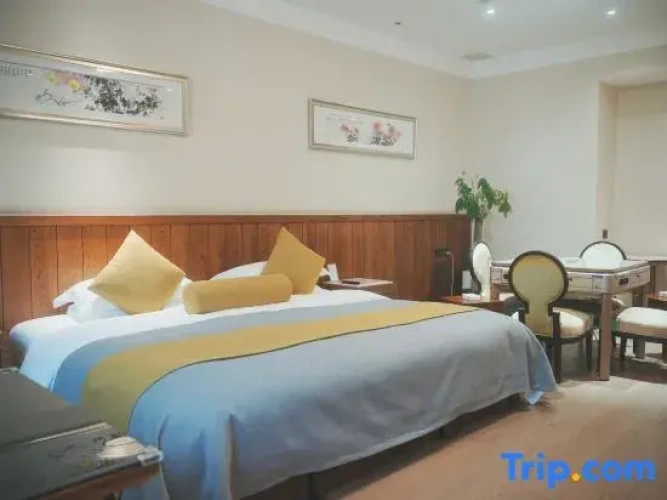 Standard Double room with garden view