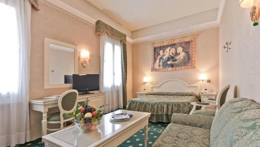 Triple room