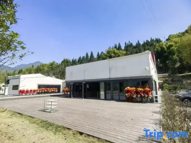 Yunli Chanyang Homestay (Jinfo Mountain)