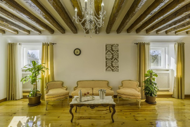 Oriente Palace Apartments
