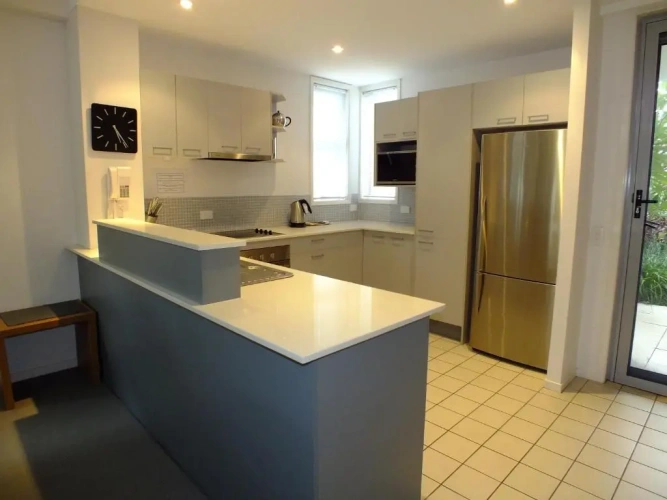 3 Bedrooms Apartment