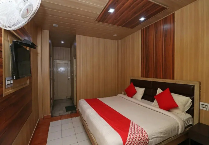 Hotel Kings by OYO