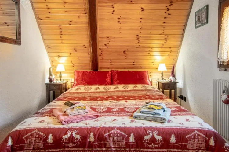 2 Bedrooms Cottage
