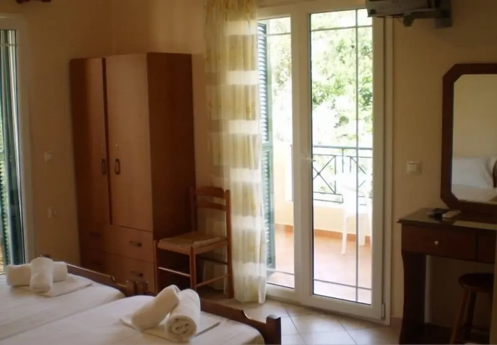 2 Bedrooms Apartment