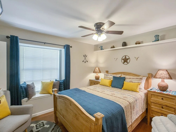 Southwest Splendor 2BR Tempe Townhome
