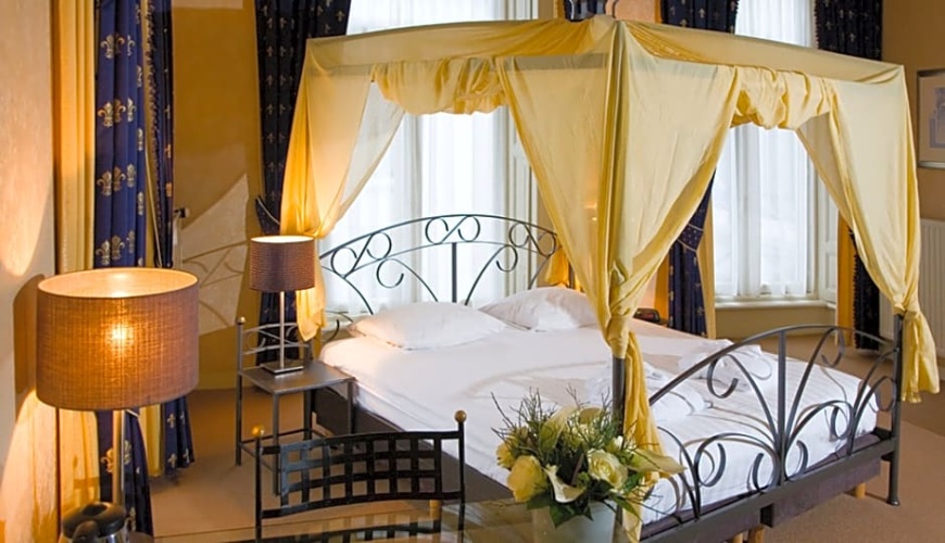 Luxury Suite