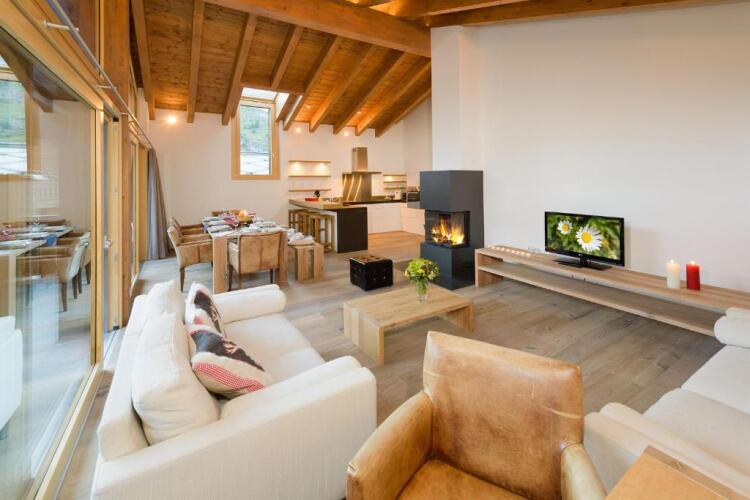 Casa Della VitaOver view