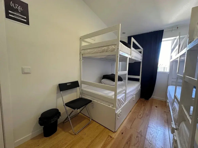 Owls Hostel Ribeiro