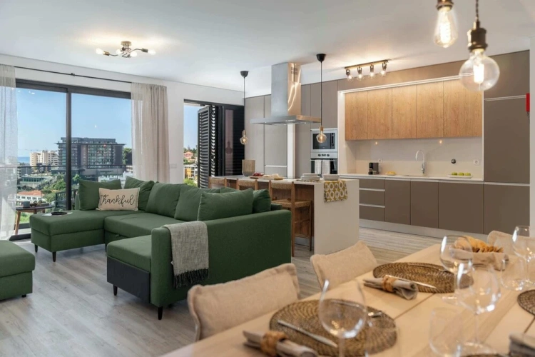 Apartment with balcony