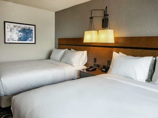 DoubleTree by Hilton Jamestown