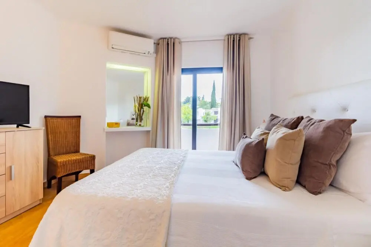 Albufeira Family Oasis with Pool
