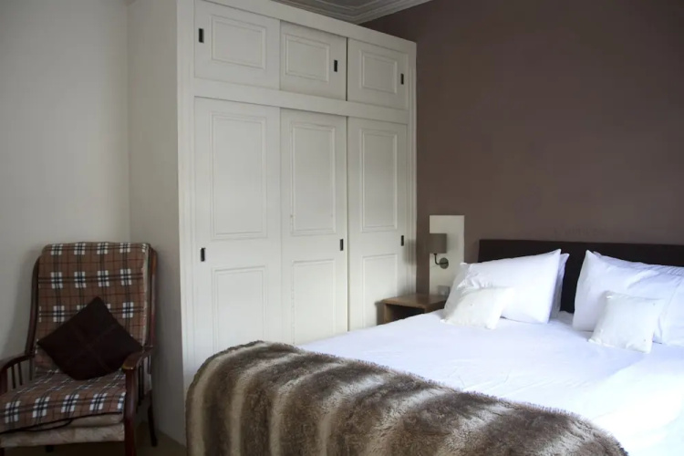 Airlie House B&B