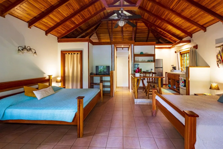 El Nido Jungle Lodge