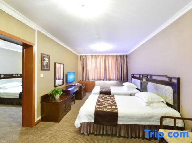 Deluxe Triple room