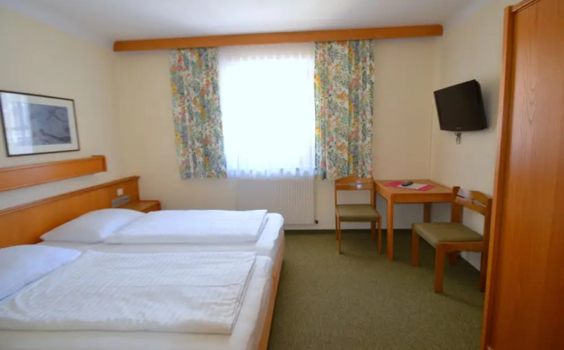 Hotel und Aparthotel Almrösl