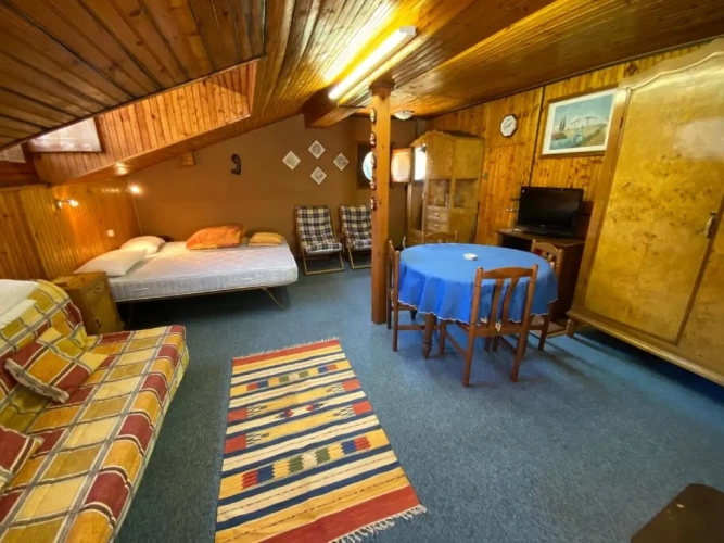 1 Bedroom Double Apartment