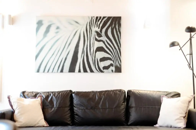 Bright And Sunny Apartment